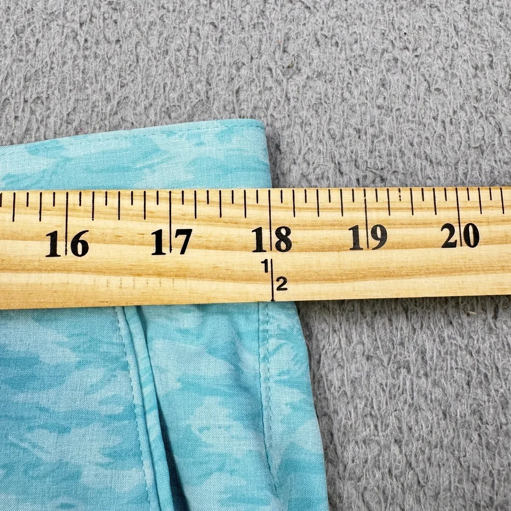 Peter Millar Crown Sport Shorts Mens 35 Blue Fish Print Beach Glass Golf Stretch